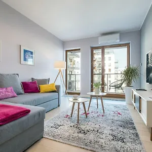 Apartment Raya Mansion